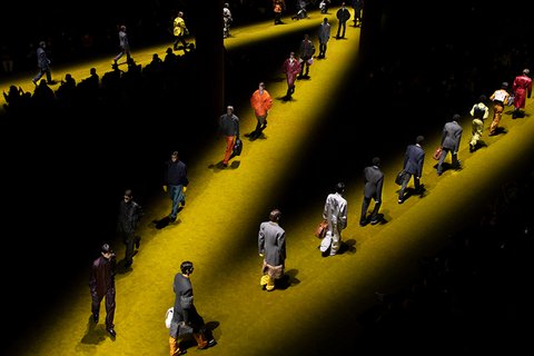 1.17_Prada_Fashion-Show.jpg