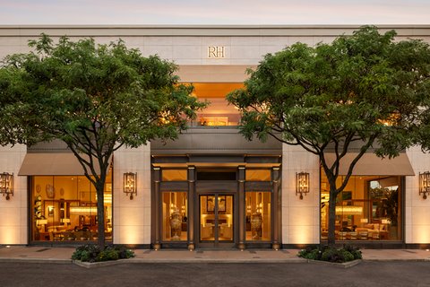 720X480_PROMO_RH_Manhasset01_Exterior_81786_v4_HERO_Exterior_MKGALLERY
