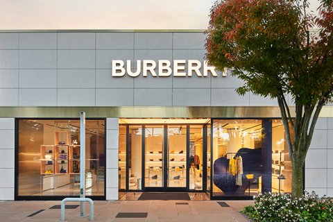 720x480_AM_Burberry_storefront_AM_2023PB36_7949