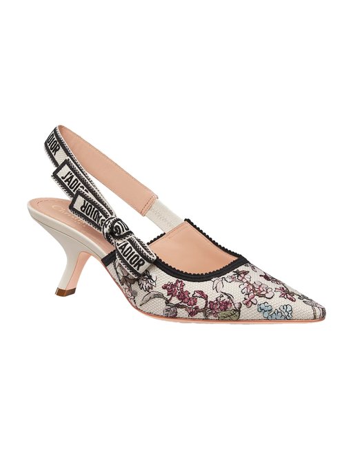 720x960_Dior_GiftsfortheGrads2025_unnamed-2