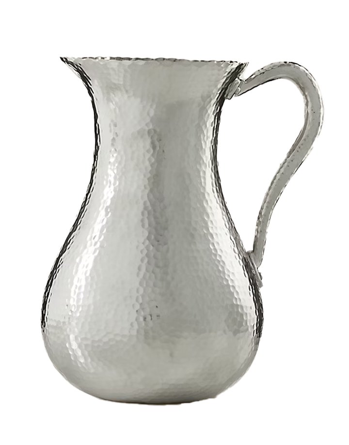 720x960_RalphLauren_GiftsfortheHost2025_unnamed-2