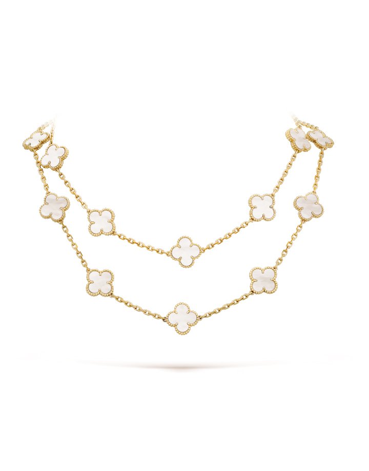 720x960_VanCleef&Arpels_GiftsfortheGrads2025_unnamed-4