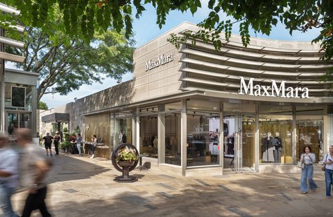 AM_Max Mara_Cafe_storefront_2024PB19_0750