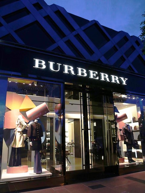 burberry outlet store