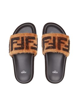 TrendingNow_SummerSlides_Fendi_2018