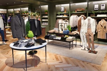 Brunello Cucinelli  Americana Manhasset