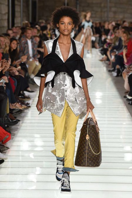 Louis Vuitton Introduces New Monogram Split at Men's Spring 2018 Runway  Show - PurseBlog