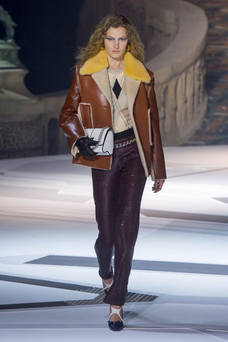 Louis Vuitton Fall 2018 - Runway Review | Americana Manhasset