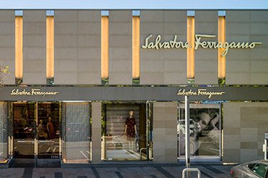 Salvatore_Ferragamo_375x250.jpg