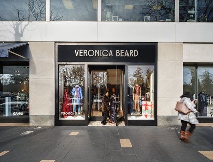 Veronica Beard_Exterior_2025PB22_4002