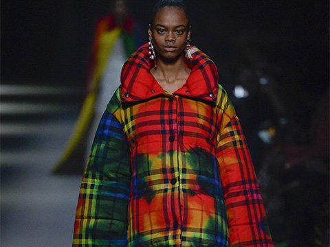 burberry_spring2018_mainpage.jpg