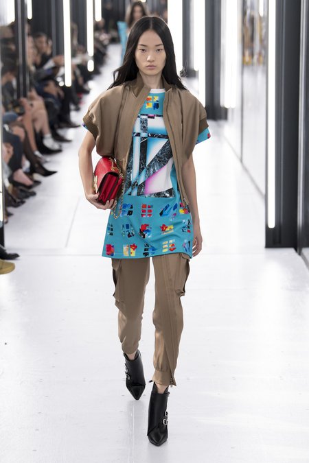 Louis Vuitton Spring 2019 Ready-to-Wear Collection