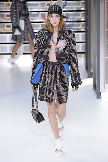 Chanel Spring 2017 - Runway Review
