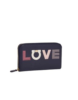 PersonalPicks_LetyourBagTalk_Ferragamo_2017